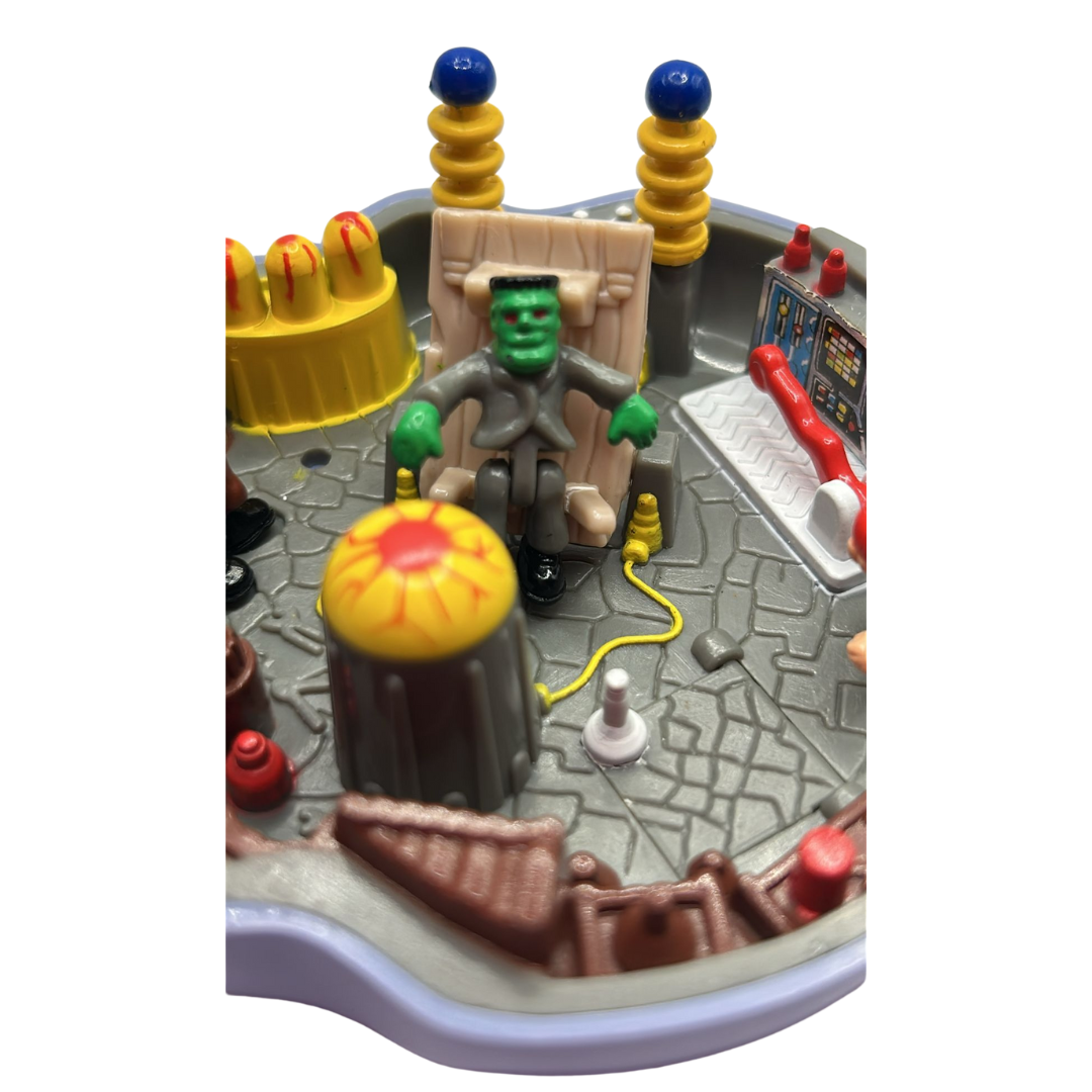 Mighty Max Escape From Skull Dungeon complete set