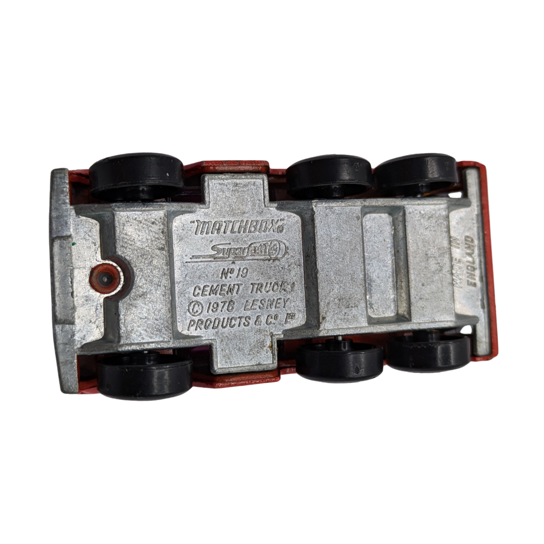 Matchbox Superfast cement Truck No 19 made in England 1976