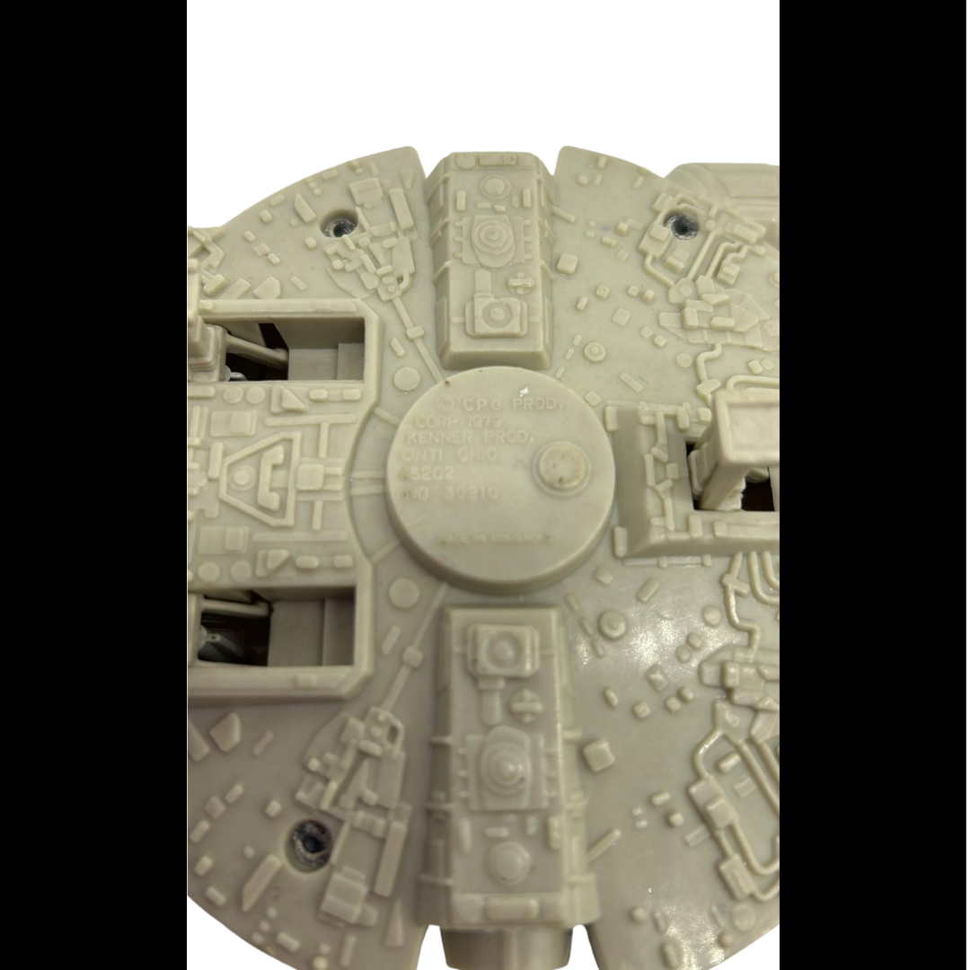 Sold Vintage Star Wars Diecast Millenium Falcon complete 137