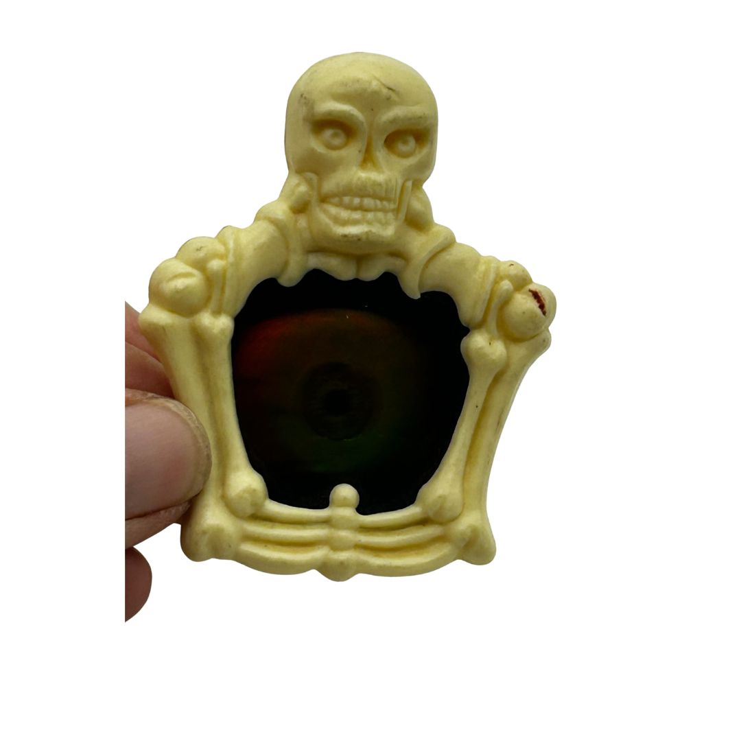 Supernaturals Skull figure complete by Tonka 754