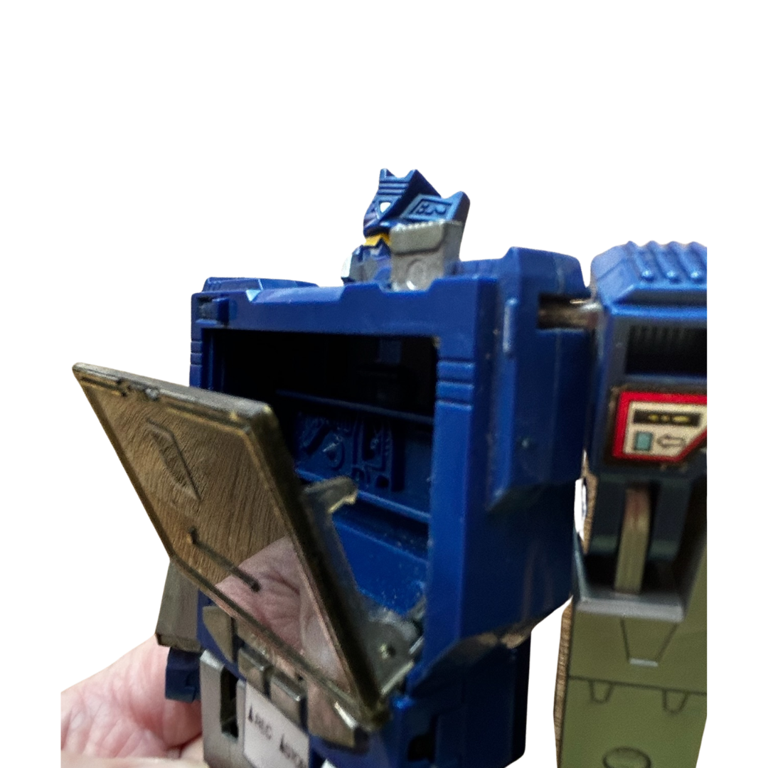Transformers G1 Soundwave Decepticon figure not complete 205