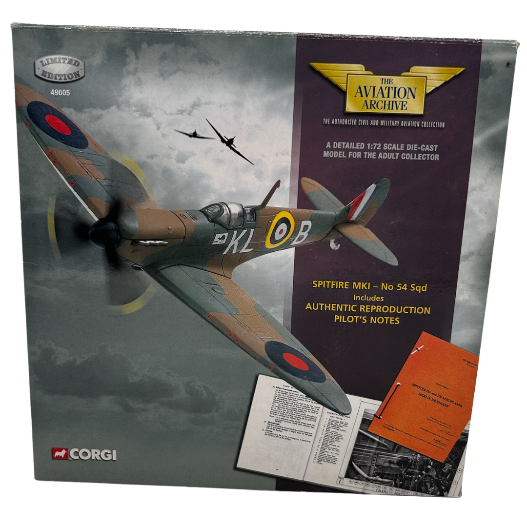 Corgi Spitfire MK1 The Aviation Archive in box with pilots notes 949
