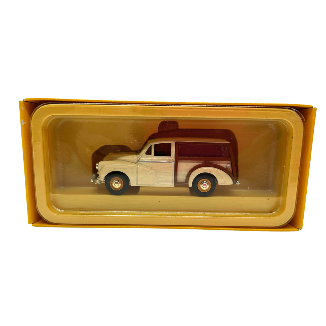 Vanguards 1:43 Morris Minor Traveller Cream die cast vintage car 428