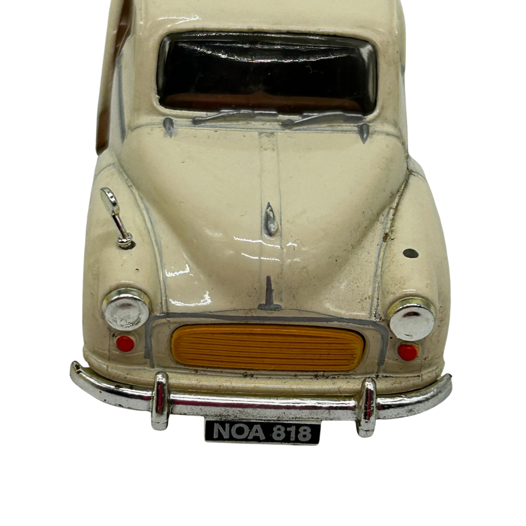 Vanguards 1:43 Morris Minor Traveller Cream die cast vintage car 428