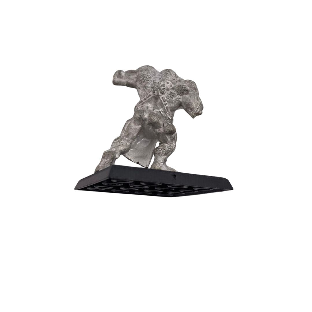 Games Workshop Warhammer Minotaur metal with stand 314