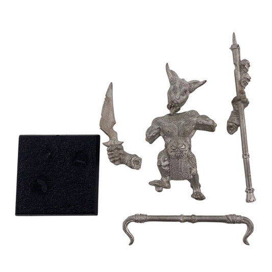 Games Workshop Warhammer Minotaur Standard Bearer