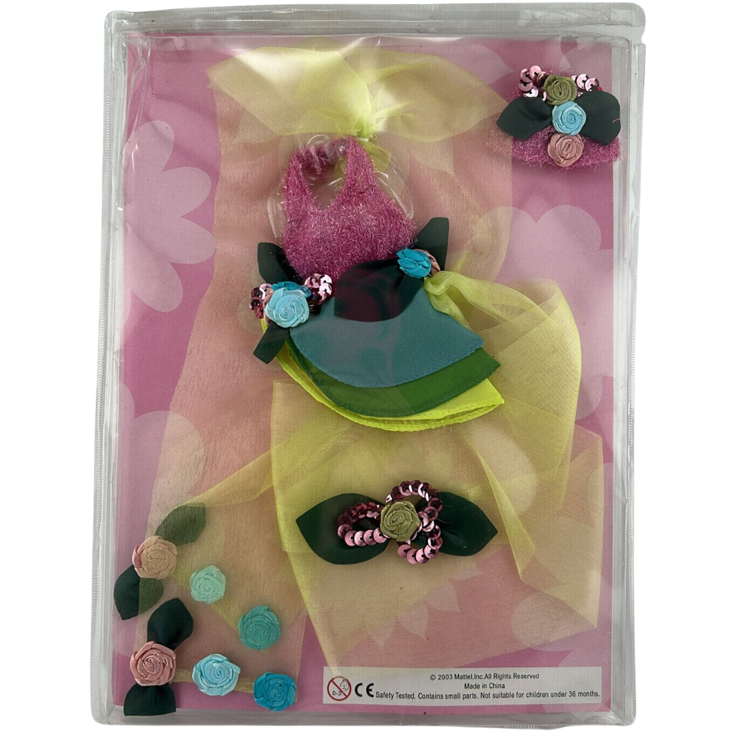 Barbie Discover The World With Barbie Brazil issue #50 magazine & outfit