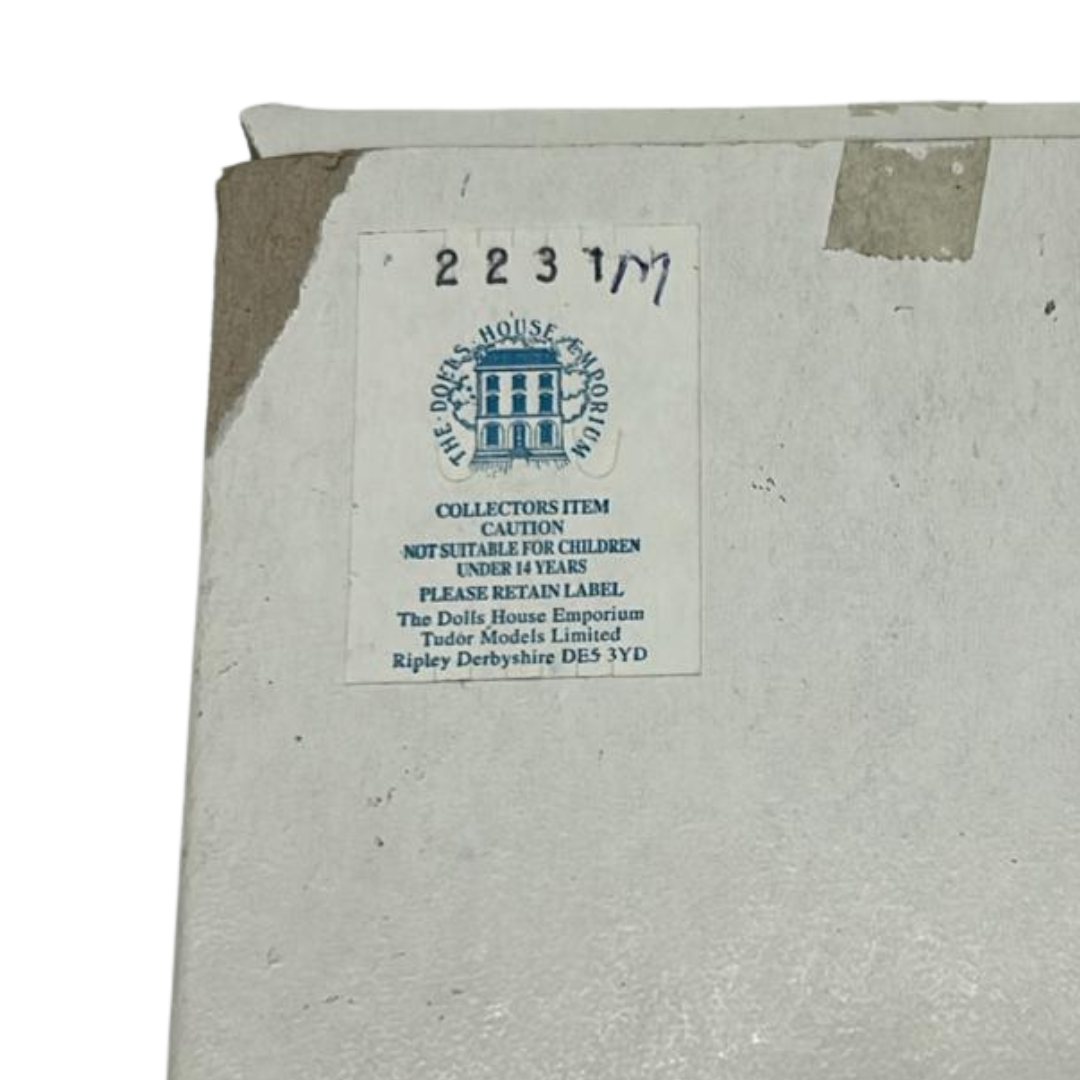 Dolls house Emporium fireplace with box 371