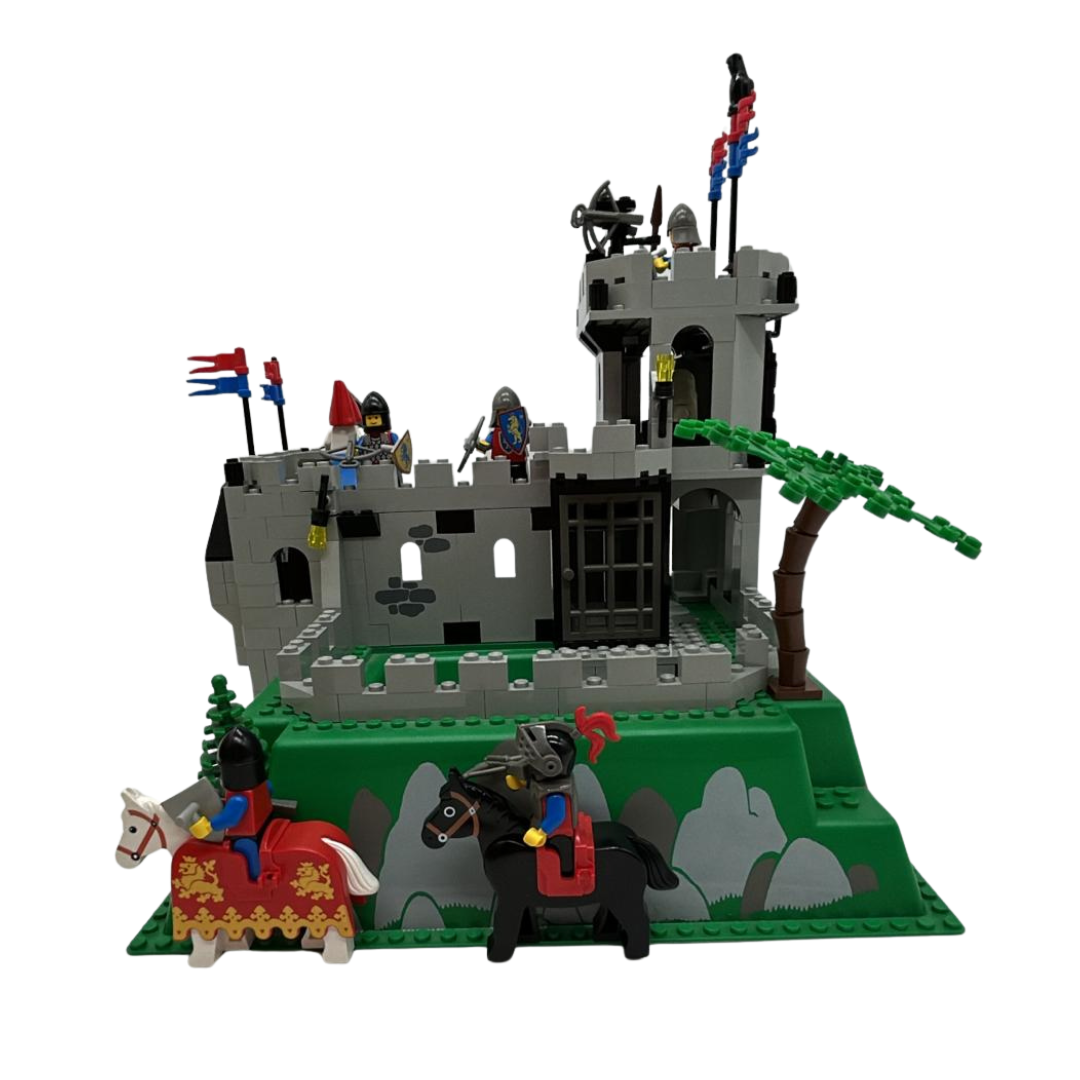 LEGO 6081 Castle Kings Mountain Fortress complete & with very nice box