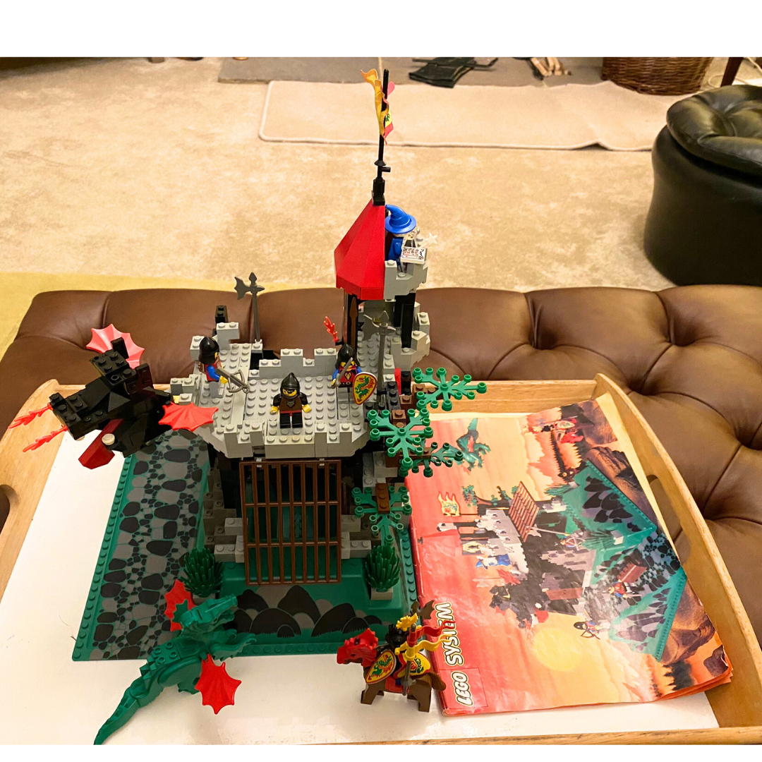 LEGO 6082 Fire Breathing Fortress Dragon Knights 99% complete with instructions