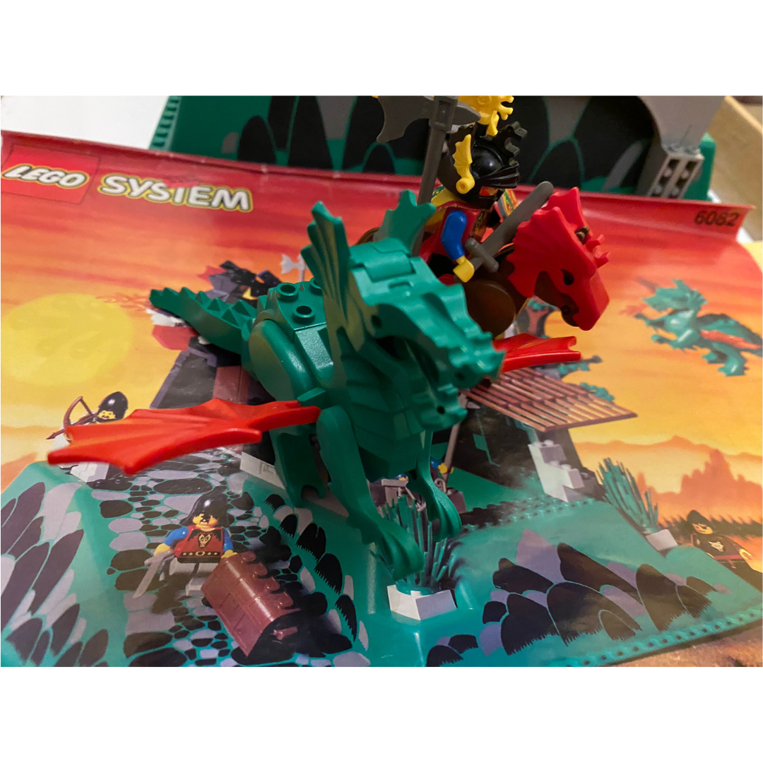 LEGO 6082 Fire Breathing Fortress Dragon Knights 99% complete with instructions