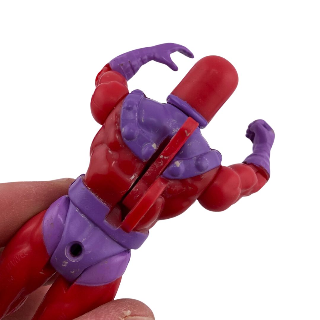 Magneto with cape by Toybiz working action 382