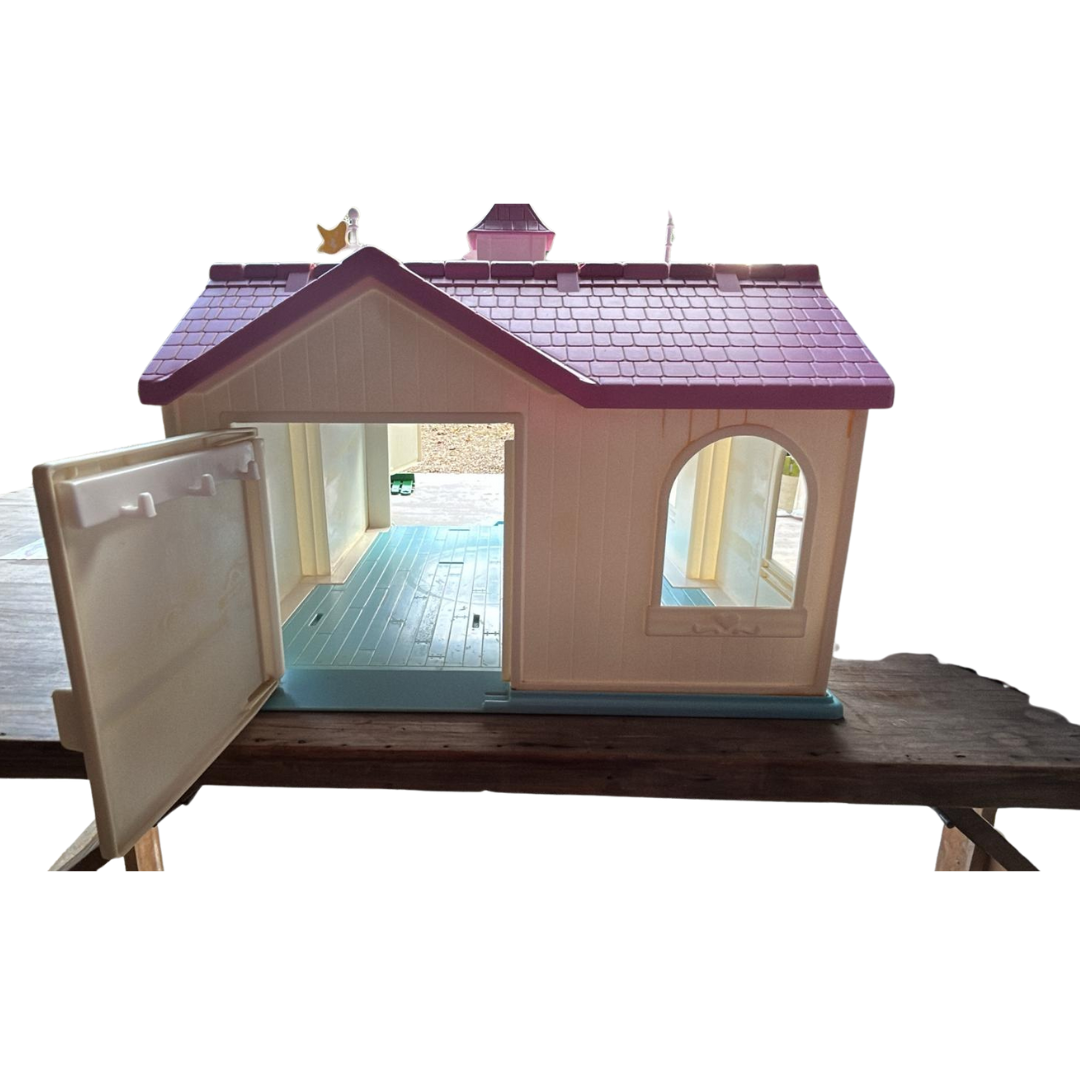 My Little Pony G1 Show Stable near complete with box