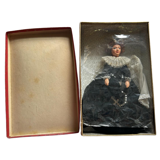 Peggy Nisbet doll in box made in England