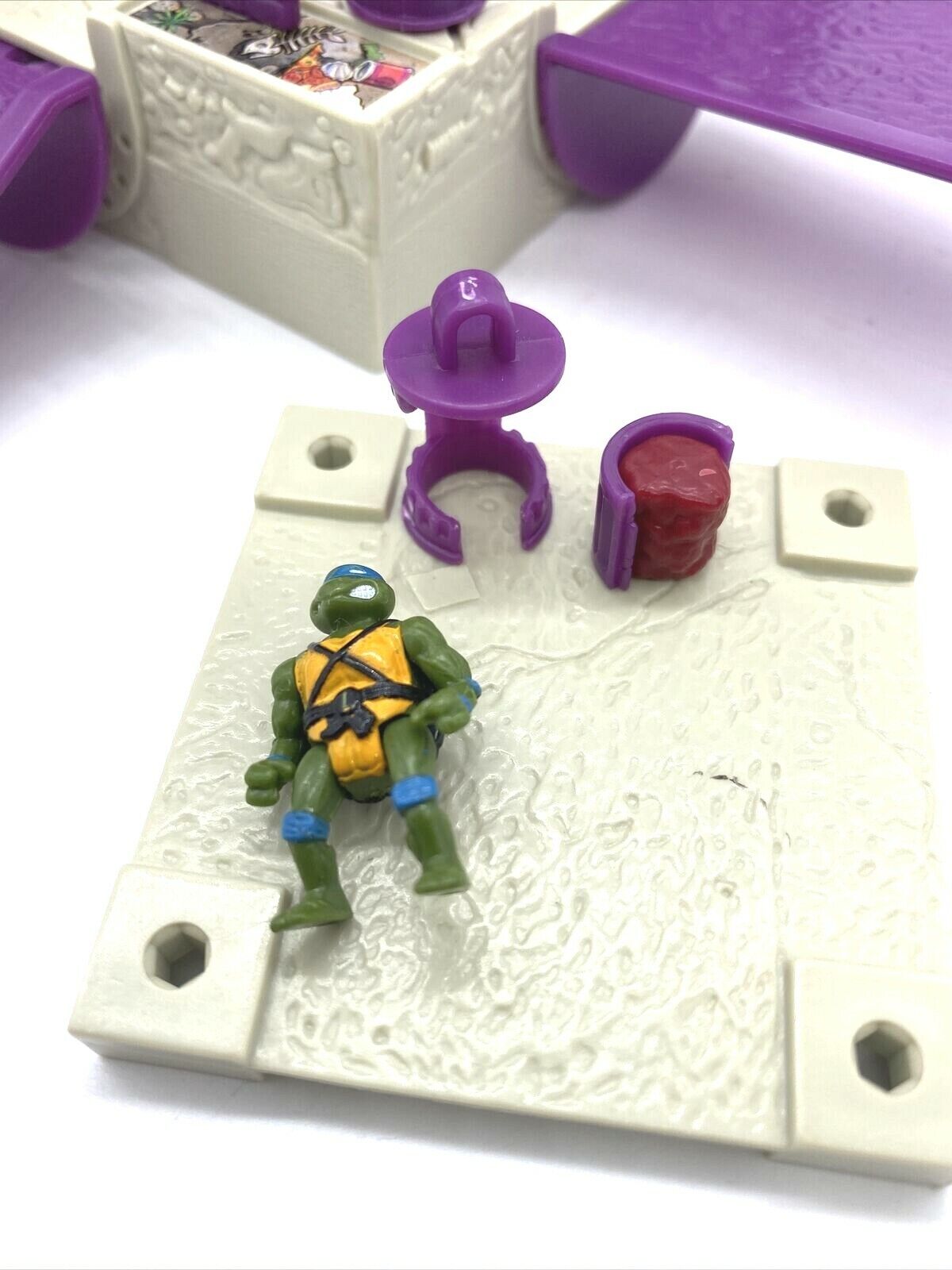 Teenage Mutant Hero Turtles Mini Mutants Channel 6 Playset TMNT Vintage Rare