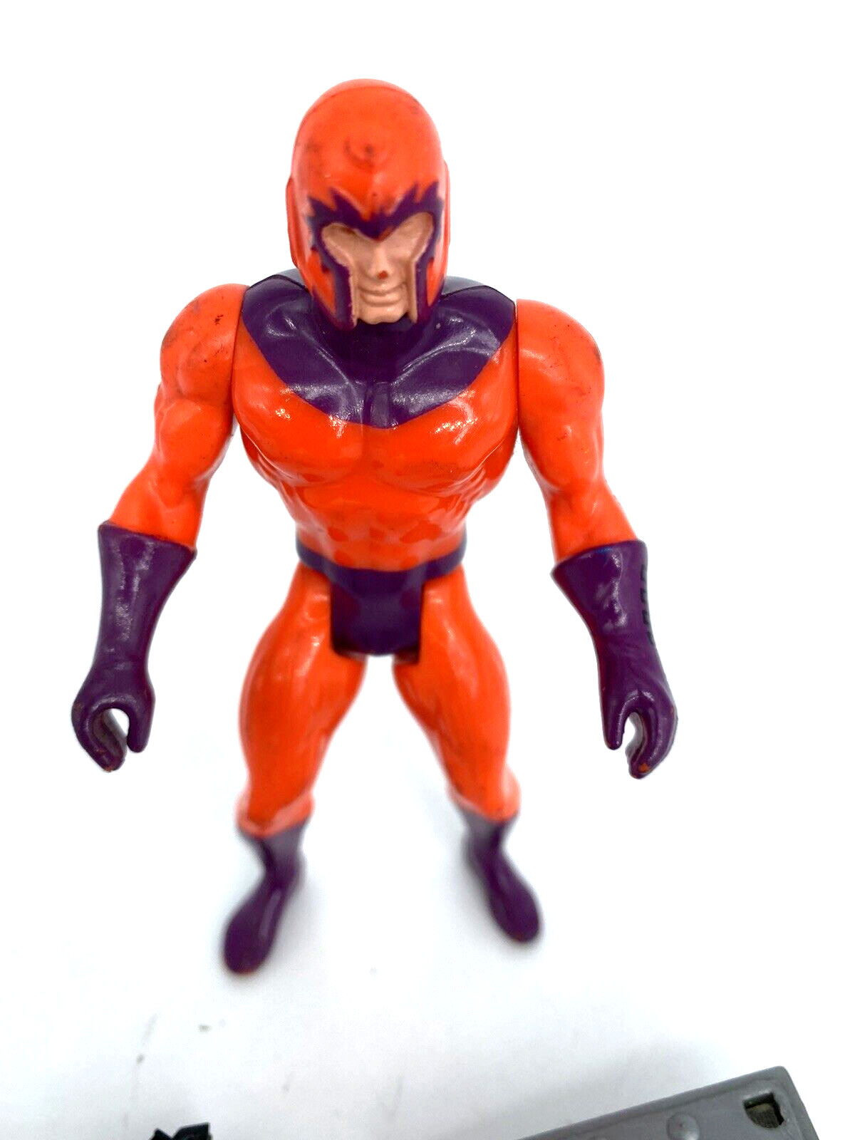 Marvel Secret Wars Magneto with gun and shield 400