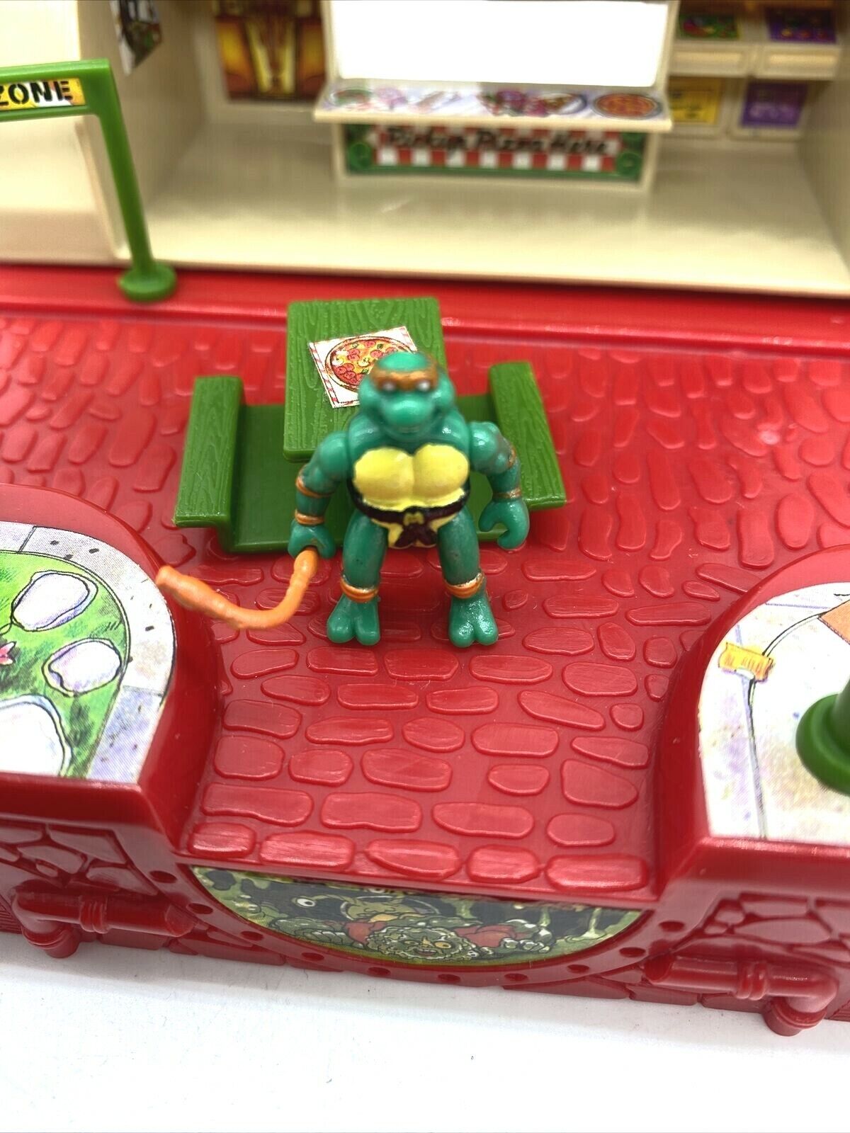 Mini Mutants TMNT Pizza Teenage Mutant Ninja Turtles Michaelangelo complete