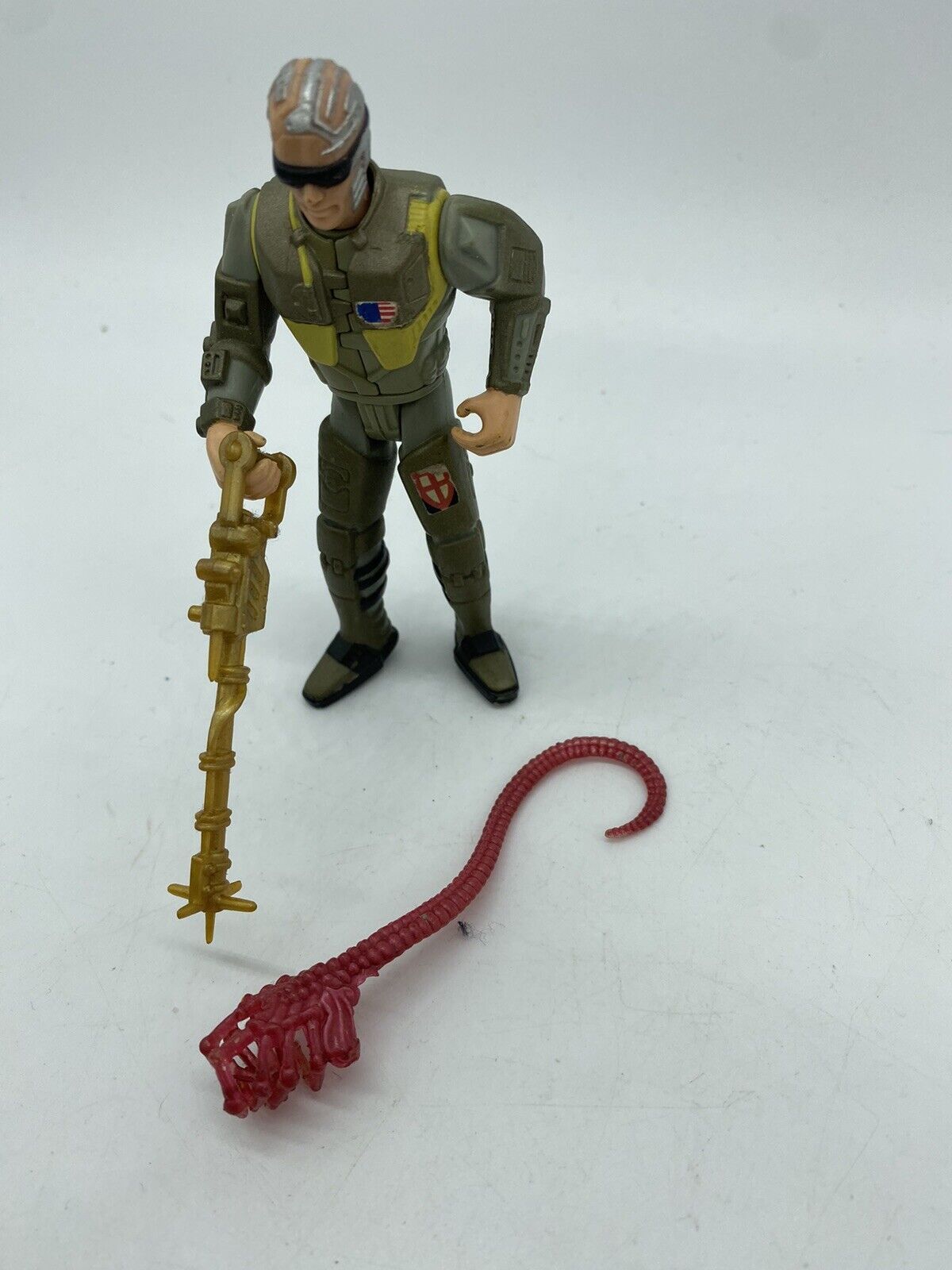 Aliens Bishop figure with gun and alien face hugger