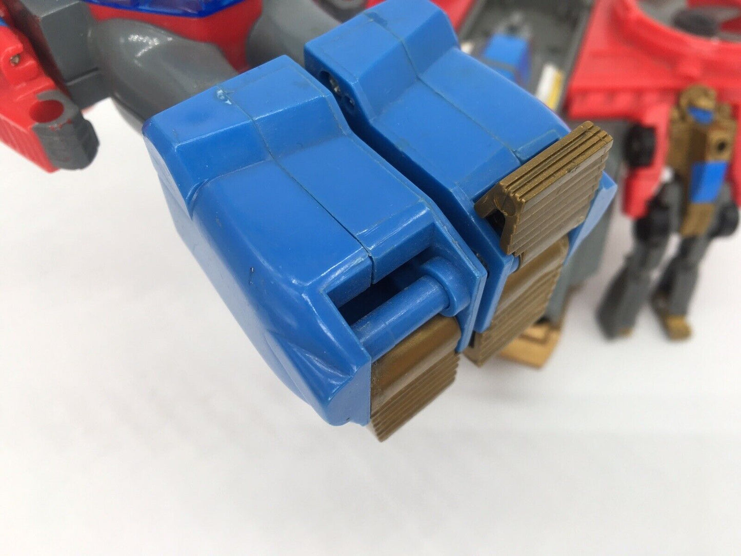 Transformers G1 Skyhammer, Mega Pretender