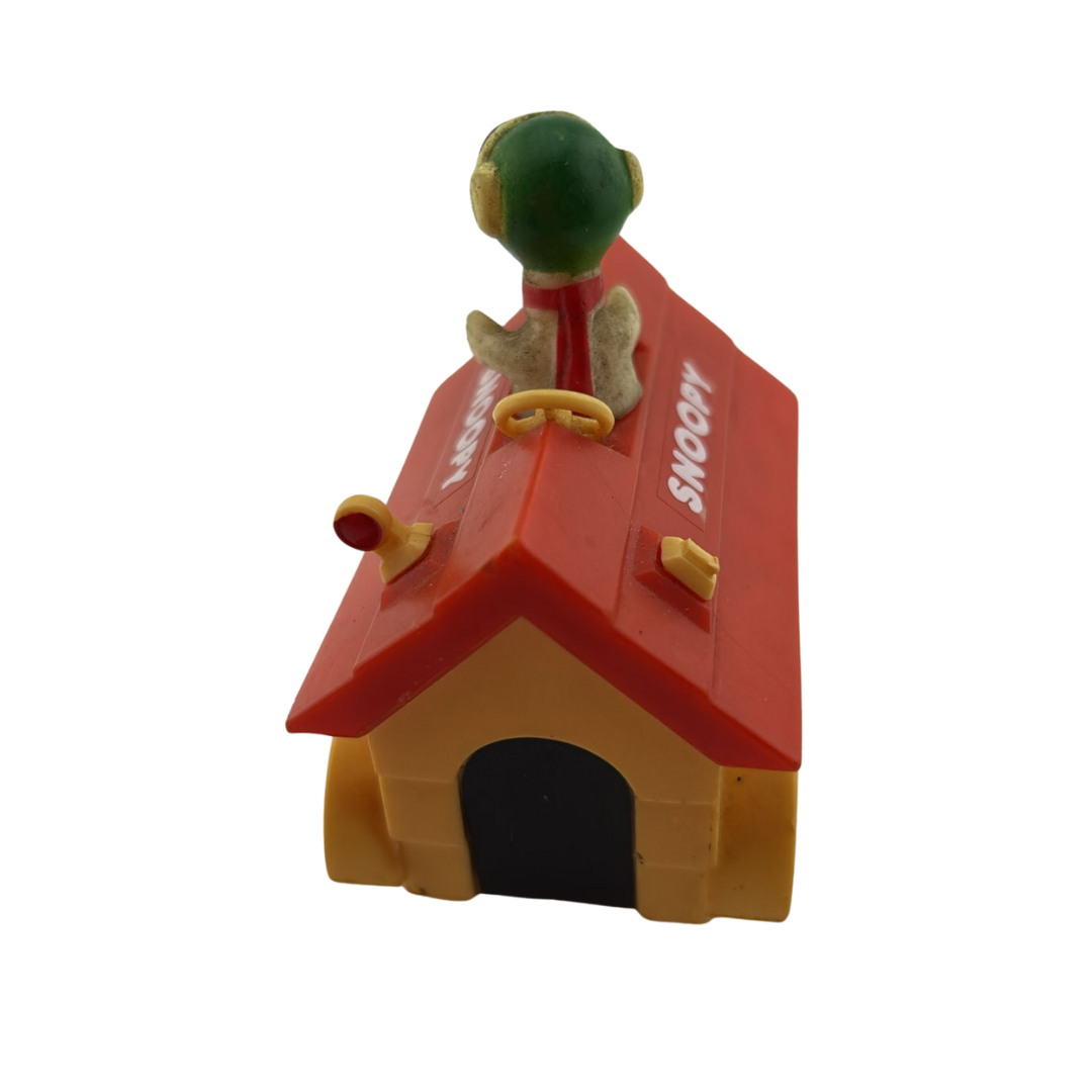 Snoopy Aviva Peanuts Kennel Car friction toy 1965 toy 16